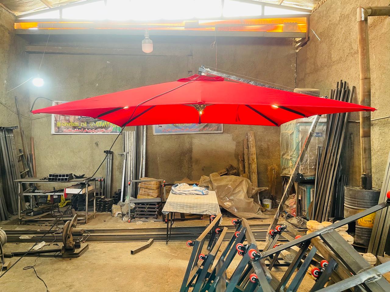 چتر پایه کنار ۳/۳مربع با ۹متر پوشش فضا مناسب برای یک دست میز صندلی ۶تا۸نفرع